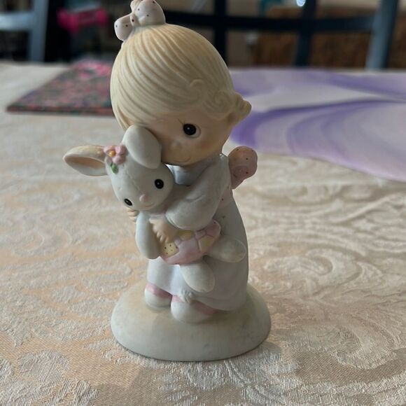 Vintage 1977 Johnathan David “Jesus loves me” porcelain figurine GVC - Picture 2 of 11